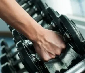 Khí lực của con người từ đâu mà có? Vì sao khi khẩn cấp thì lực cơ bắp lại rất lớn?