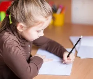 Nên rèn luyện tay trái ra sao?