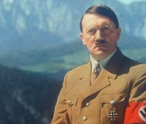 Tại sao Hitler sử dụng hình chữ “Vạn” làm biểu tượng cho đảng Quốc Xã?