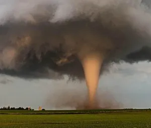 Vì sao lại sản sinh gió rồng cuốn?