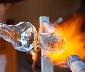 Vì sao từ đá lại chế tạo được thủy tinh?