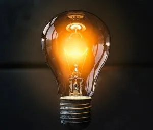 Vì sao khi sợi tóc bóng đèn bị đứt, ta lắc cho tóc bám lại bóng đèn sáng hơn?