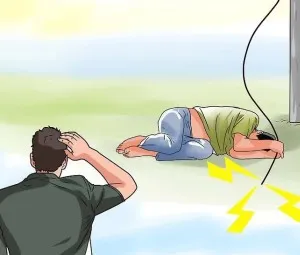 Vì sao không thể dùng khăn ướt lau các dụng cụ điện?