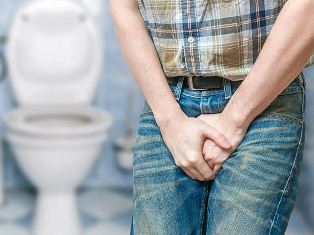 Bàng quang hạn chế khả năng giữ nước tiểu không những khiến bệnh nhân