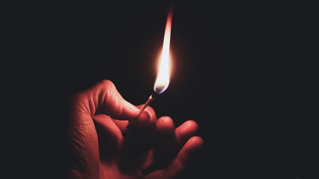 Hãy thắp lên một que diêm – Kho truyện cổ tích
