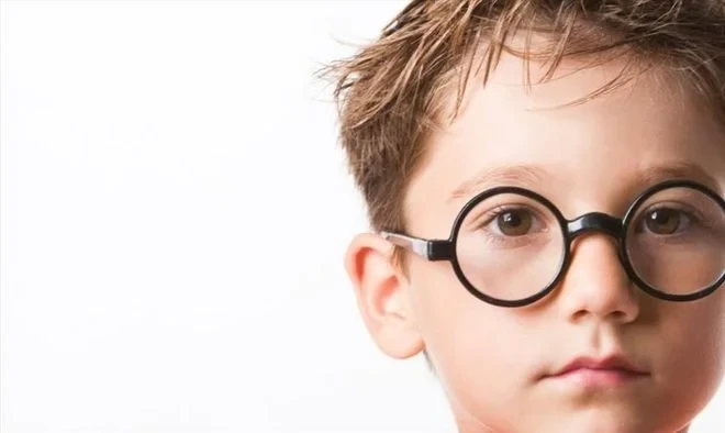 Vì sao có người thị lực yếu? – Kho truyện cổ tích